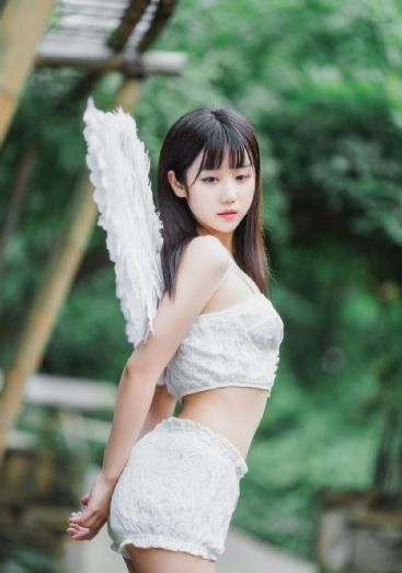 欧美女生半裸手机壁纸_全集在线观看